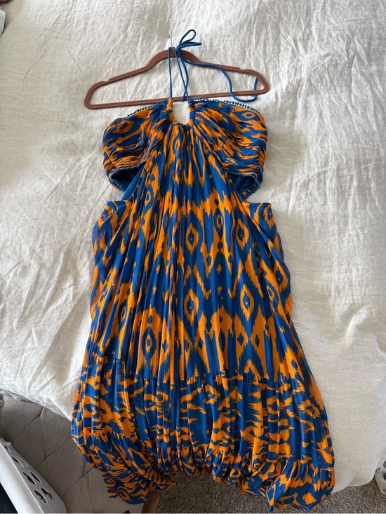 Anthropologie Dresses & Skirts - Anthropologie Verb by Pallavi Singhee Cut-Out Midi Dress